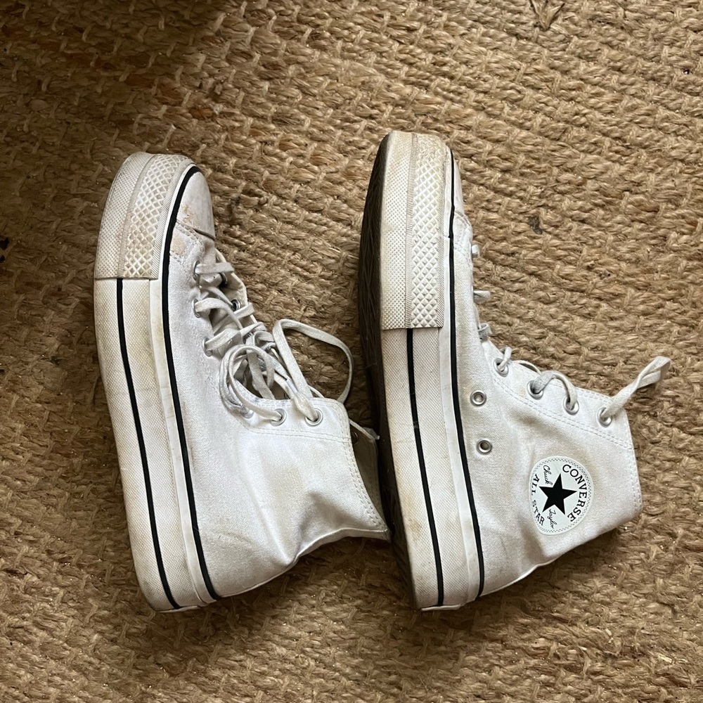 Platform converse